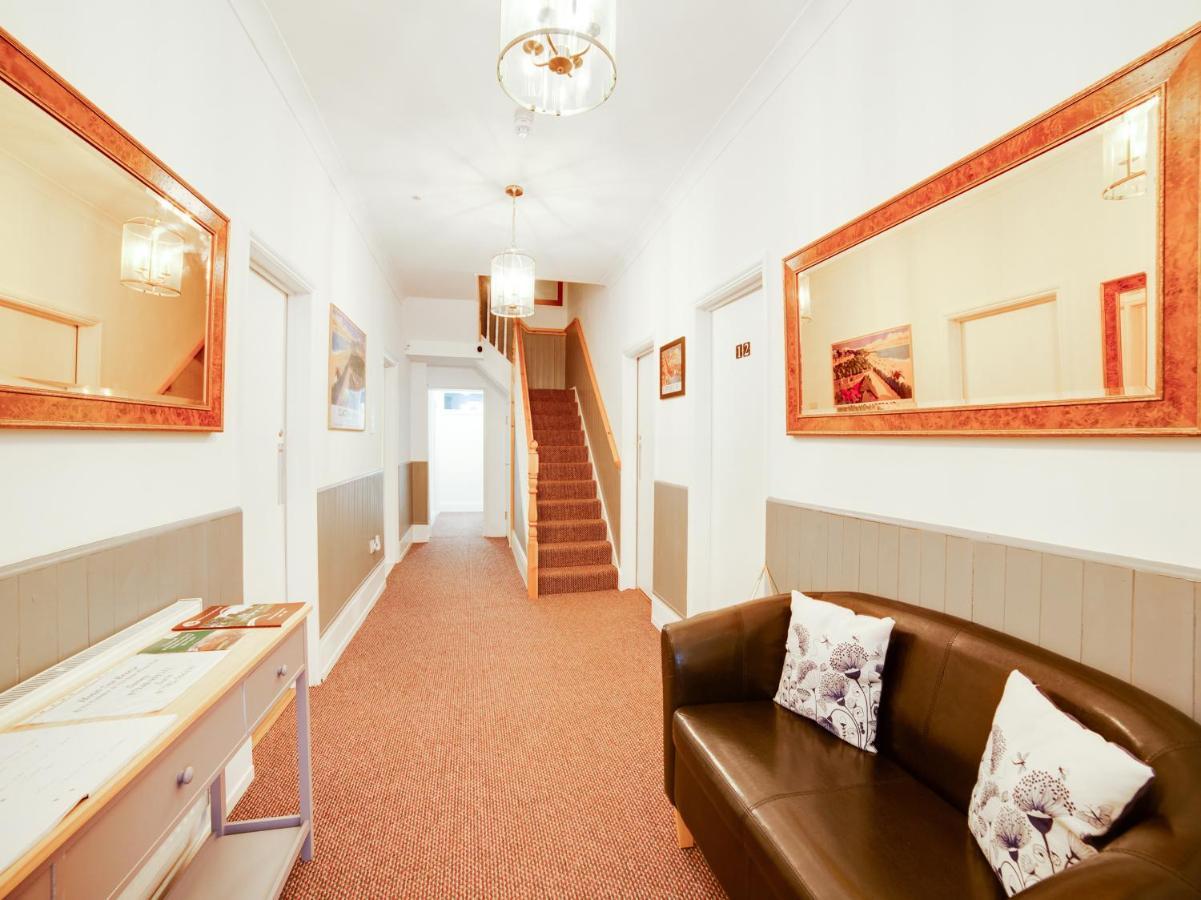 Hotel Sea Breeze كْلانكتون أون سي المظهر الخارجي الصورة